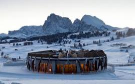 阿尔嫔娜多洛米蒂斯水疗度假酒店(COMO Alpina Dolomites)   www.lhw.cn