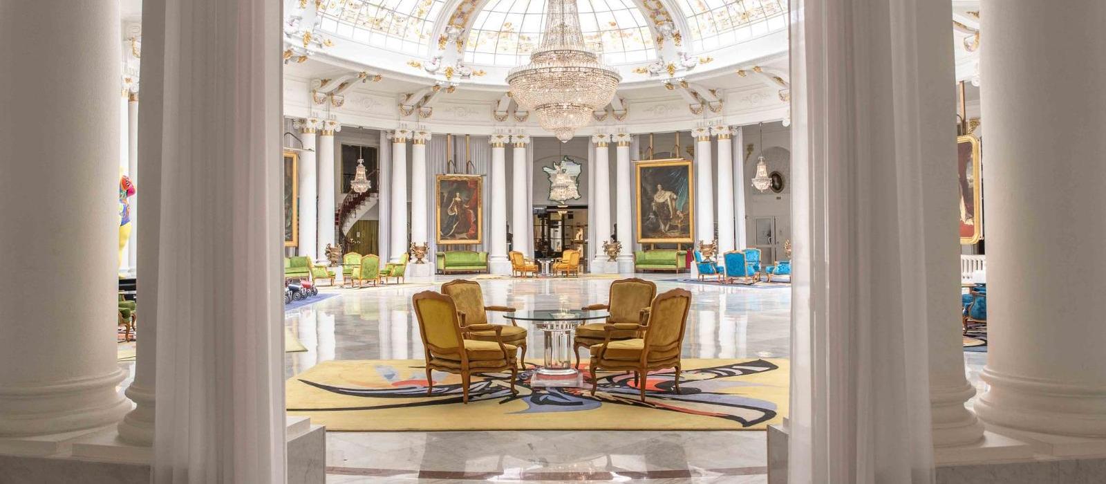 旎诗阁海滨酒店(Le Negresco) 图片  www.lhw.cn