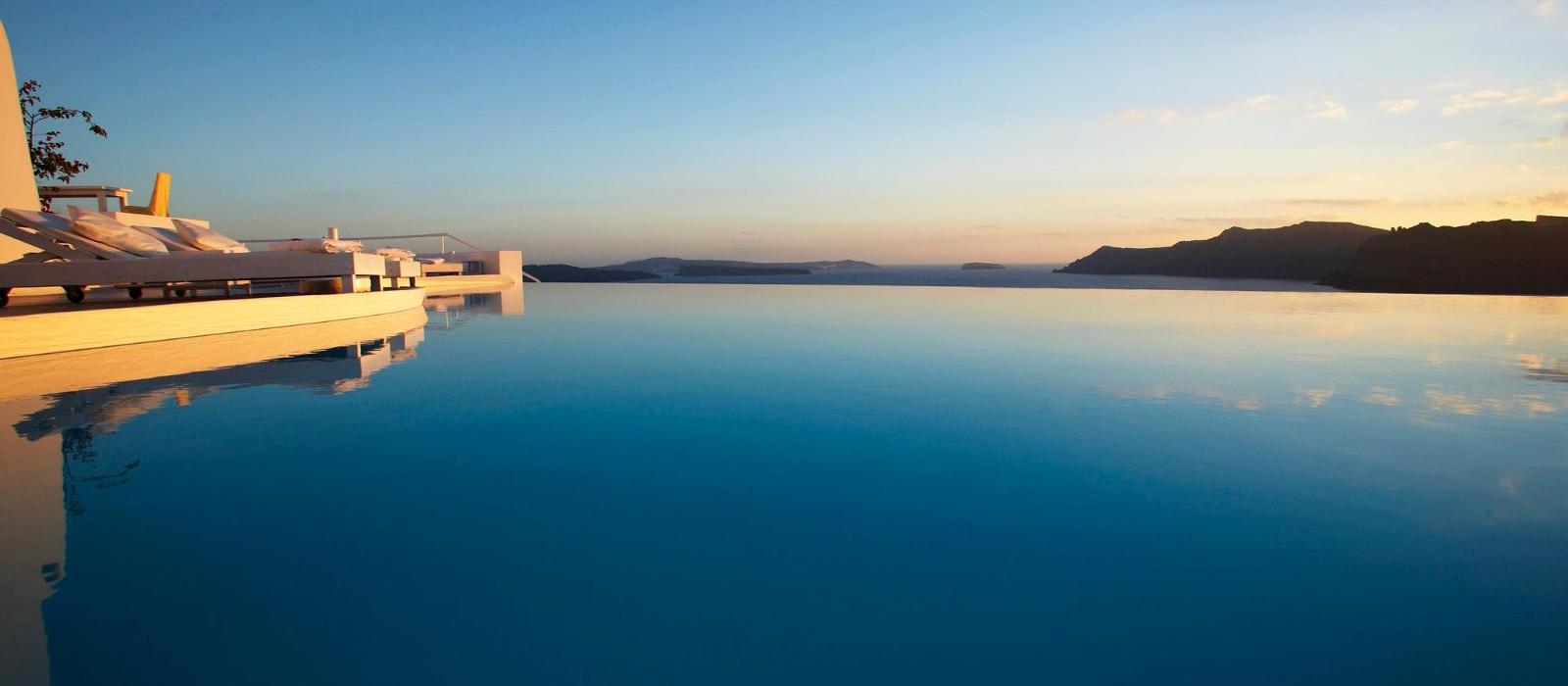 圣托里尼嘉邸祺度假酒店(Katikies Santorini) 泳池日落景观图片  www.lhw.cn