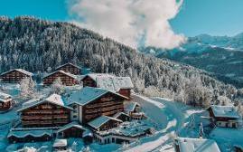 瑞峰木屋水疗度假酒店(Chalet Royalp Hotel & Spa)   www.lhw.cn 