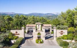 岱博朗高尔夫水疗度假酒店(Terre Blanche Hotel Spa Golf Resort)   www.lhw.cn