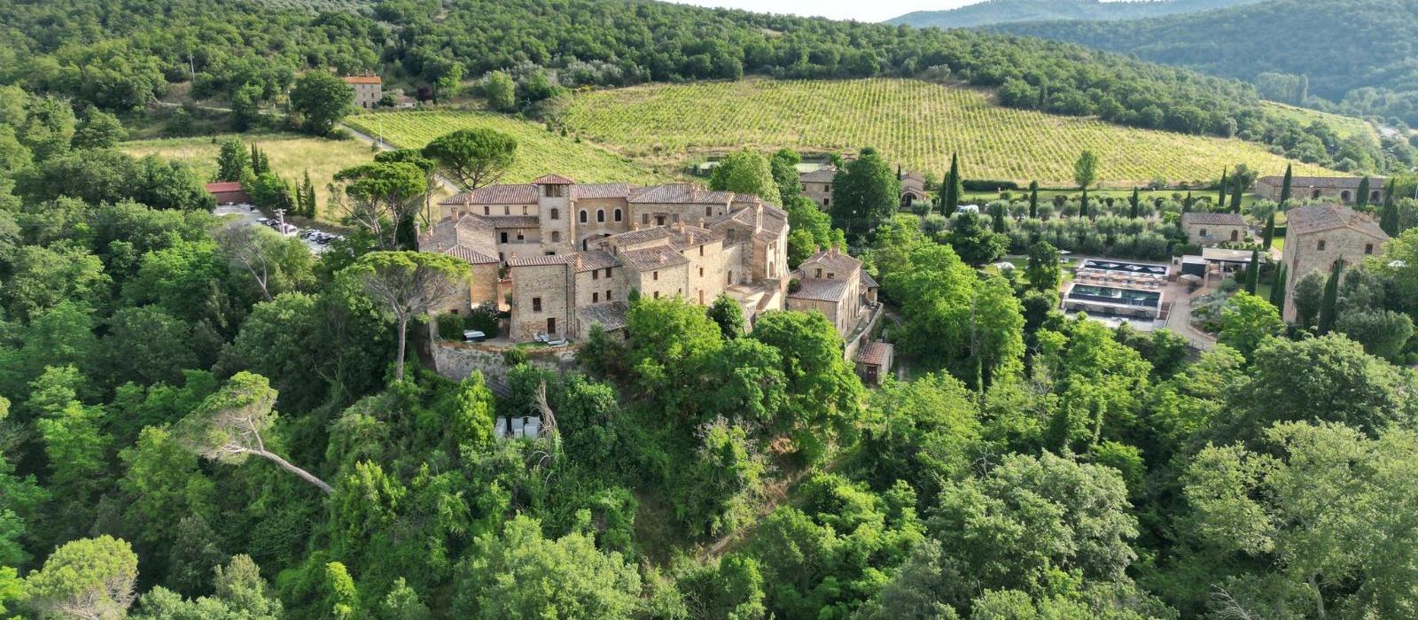 蒙娜斯特古堡酒店(Castel Monastero) 图片  www.lhw.cn