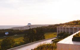 皇家香槟度假酒店(Royal Champagne Hotel and Spa)   www.lhw.cn