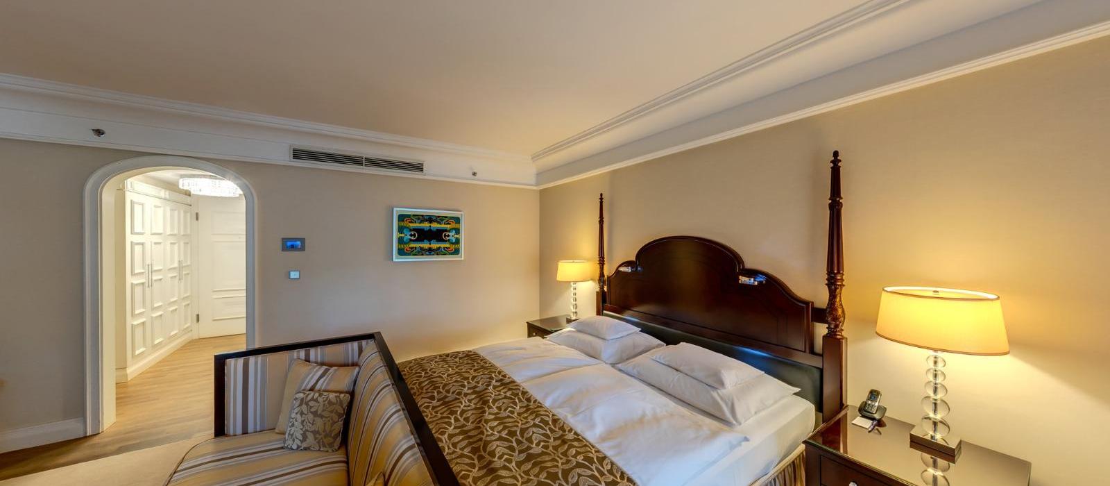 韦尔登弗肯斯坦纳城堡酒店(Falkensteiner Schlosshotel Velden) 图片  www.lhw.cn