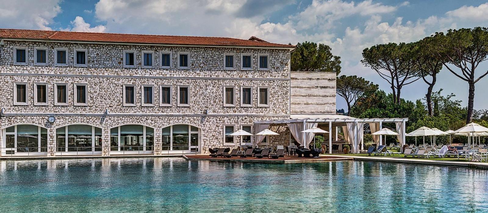 萨图尼亚温泉水疗高尔夫度假酒店(Terme di Saturnia Natural SPA & Golf Resort) 图片  www.lhw.cn