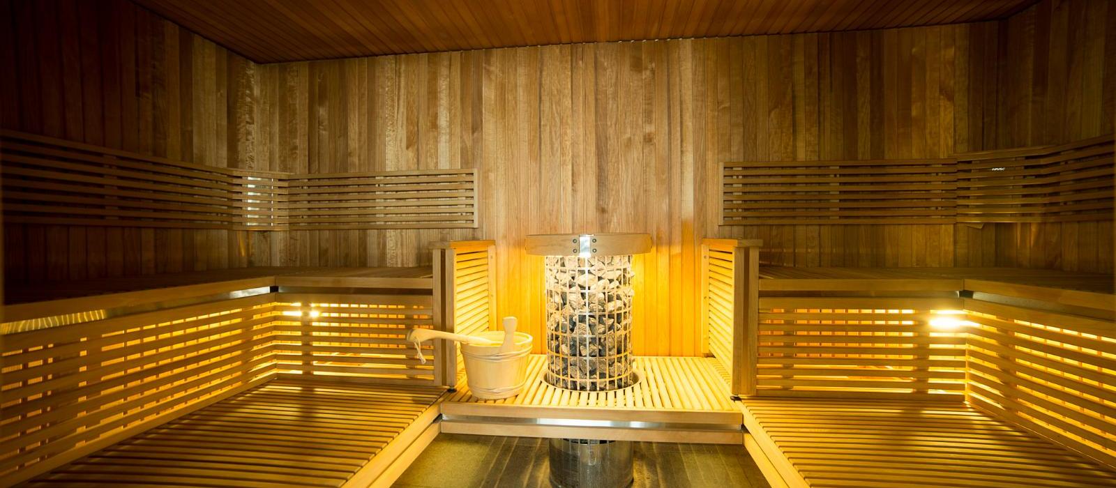 特罗伊古罗奈豪华水疗酒店(Hotel des Trois Couronnes & Destination Spa) 图片  www.lhw.cn