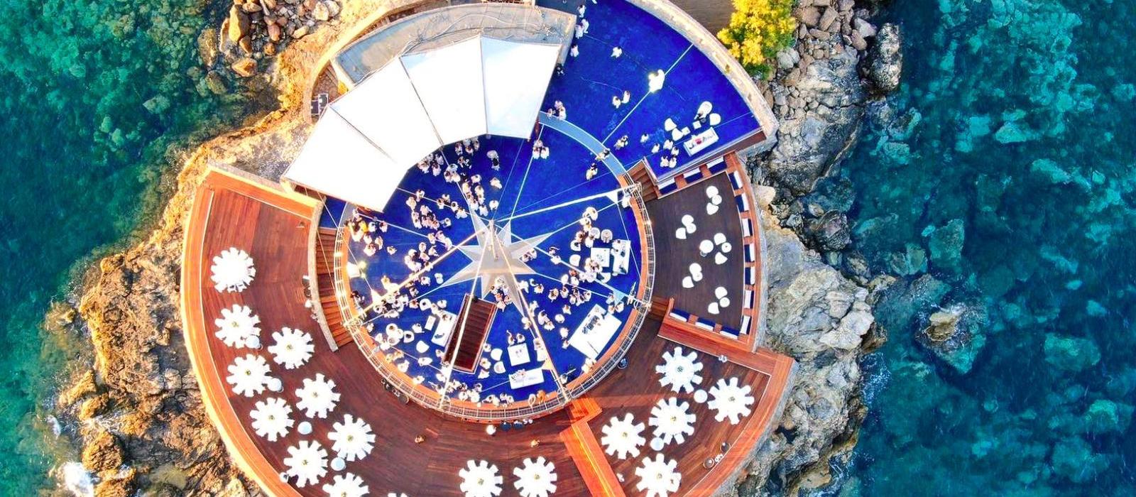 拉格尼西度假酒店(Grand Resort Lagonissi) 图片  www.lhw.cn