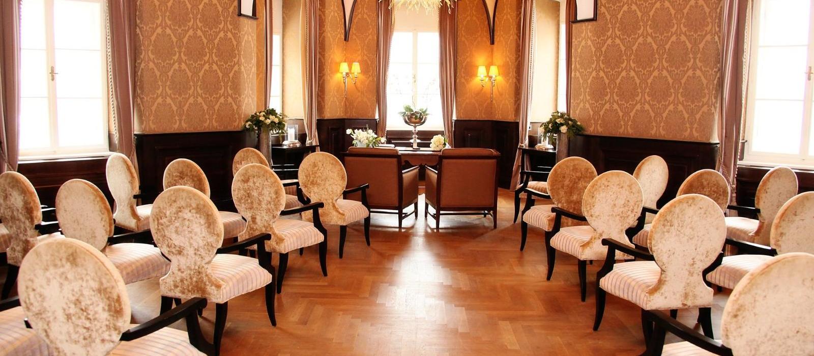 韦尔登弗肯斯坦纳城堡酒店(Falkensteiner Schlosshotel Velden) 图片  www.lhw.cn