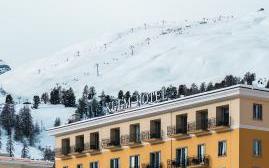 圣莫里茨库尔姆酒店(Kulm Hotel St. Moritz) www.lhw.cn