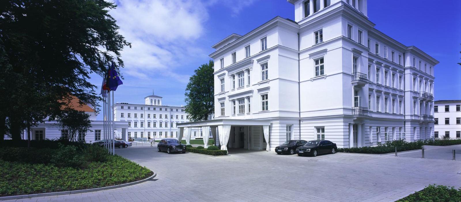 海利根达姆豪华酒店(Grand Hotel Heiligendamm) 图片  www.lhw.cn