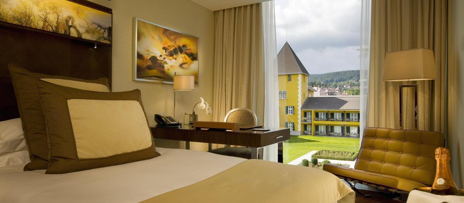 韦尔登弗肯斯坦纳城堡酒店(Falkensteiner Schlosshotel Velden) 标准客房图片  www.lhw.cn