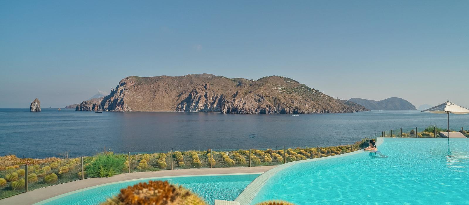 特蕾西亚海滨水疗度假酒店(Therasia Resort Sea and Spa) 图片  www.lhw.cn