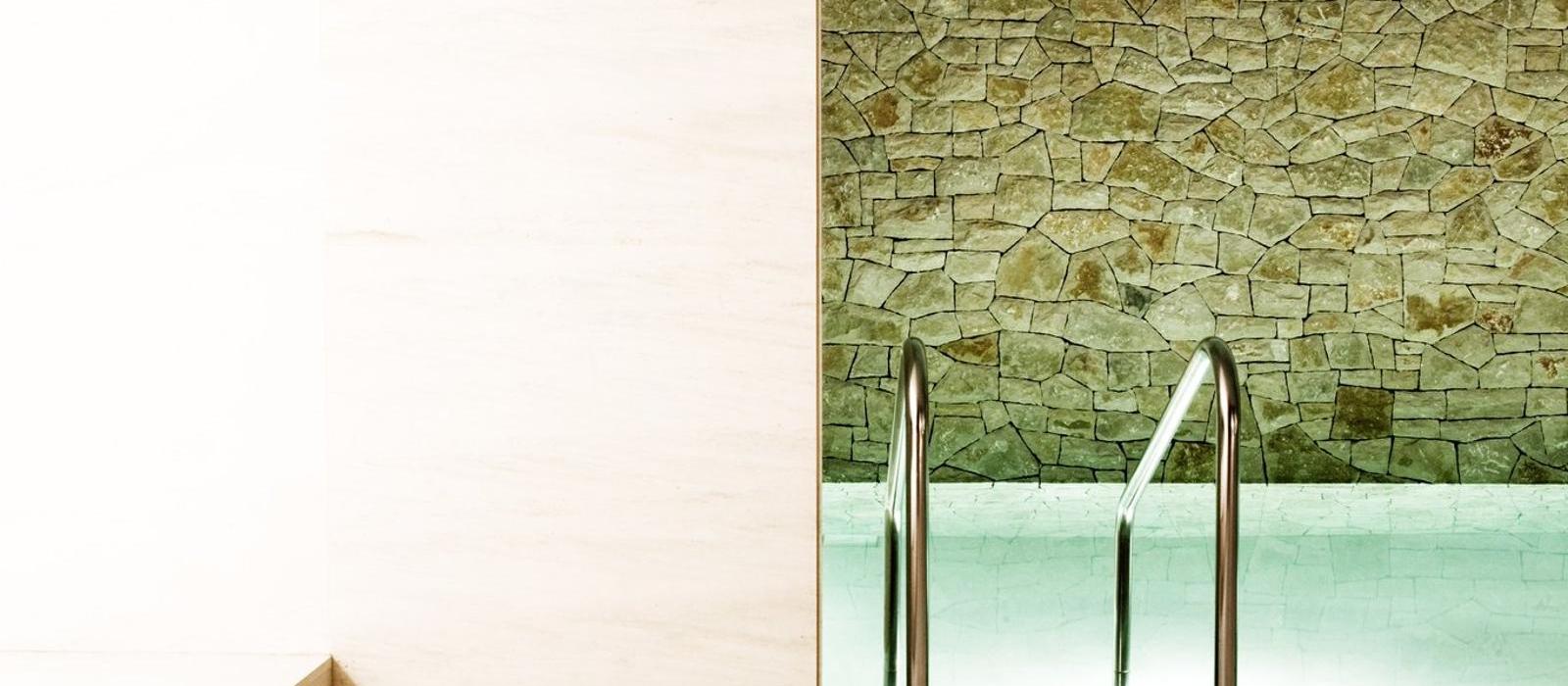 贝尔格莱德久场大酒店(Square Nine Hotel Belgrade) 图片  www.lhw.cn