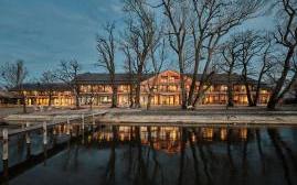 契姆嘉湖境度假酒店(Chiemgauhof Lakeside Retreat)   www.lhw.cn 
