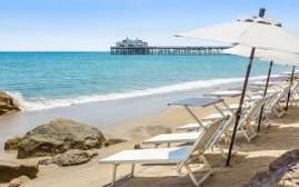 马里布海滩酒店(Malibu Beach Inn) www.lhw.cn
