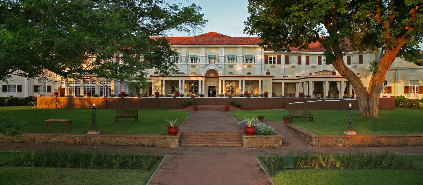 维多利亚瀑布酒店(The Victoria Falls Hotel) 图片  www.lhw.cn