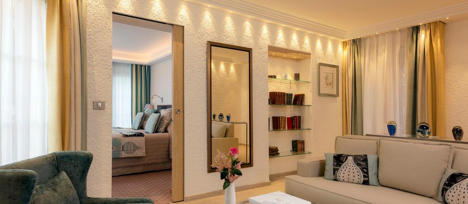 圣特罗佩碧珮乐思酒店(Hotel Byblos Saint-Tropez) 图片  www.lhw.cn