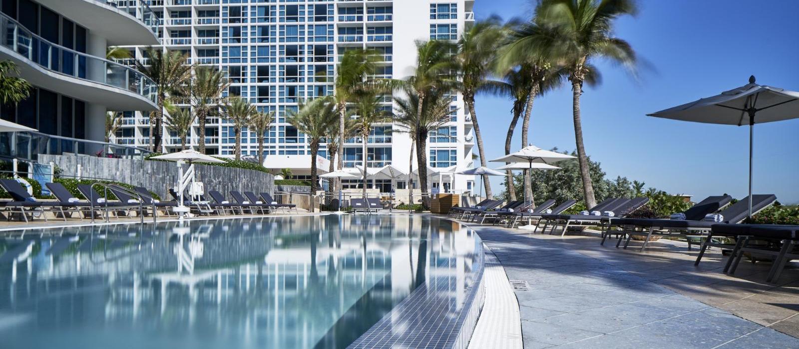 迈阿密钟琴水疗度假酒店(Carillon Miami Wellness Resort) 图片  www.lhw.cn