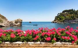 马扎罗海景宫殿酒店(Mazzaro Sea Palace)   www.lhw.cn 