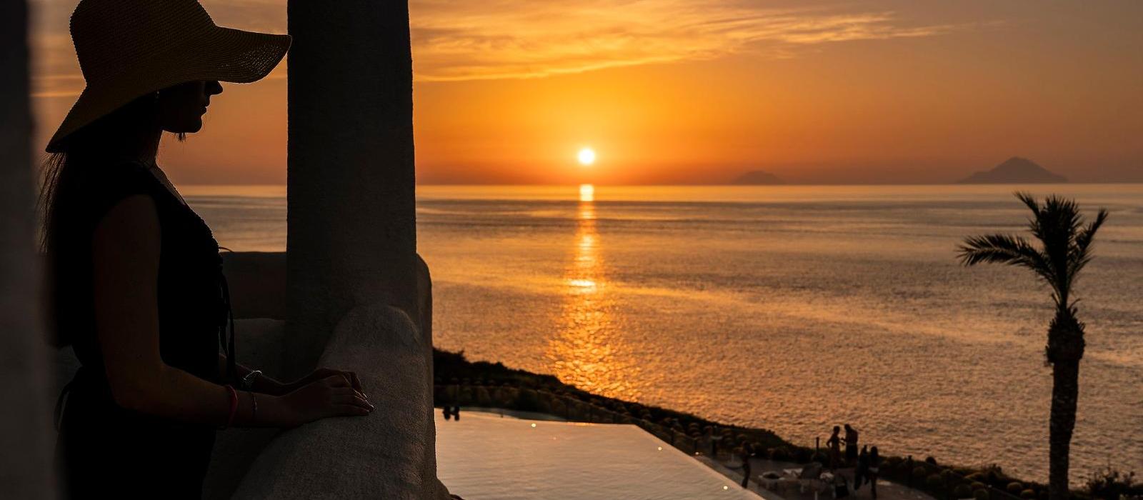 特蕾西亚海滨水疗度假酒店(Therasia Resort Sea and Spa) 图片  www.lhw.cn